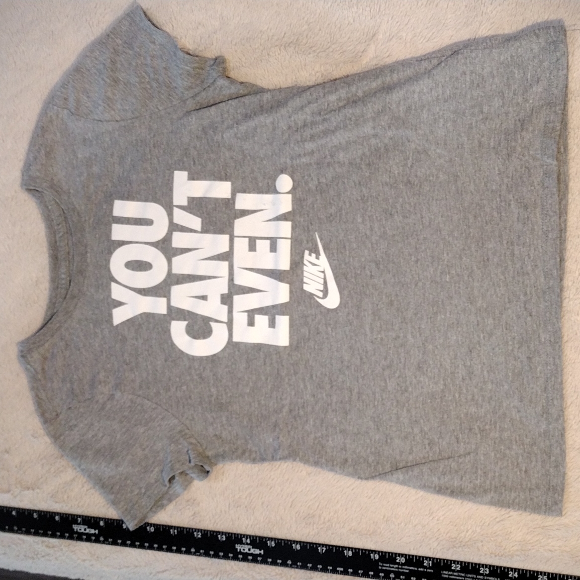 Nike The Nike Tee L Nike The Nike Tee L